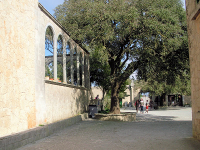 Kloster "Nostra Señora de Cura", auf dem Puig de Randa gelegen
